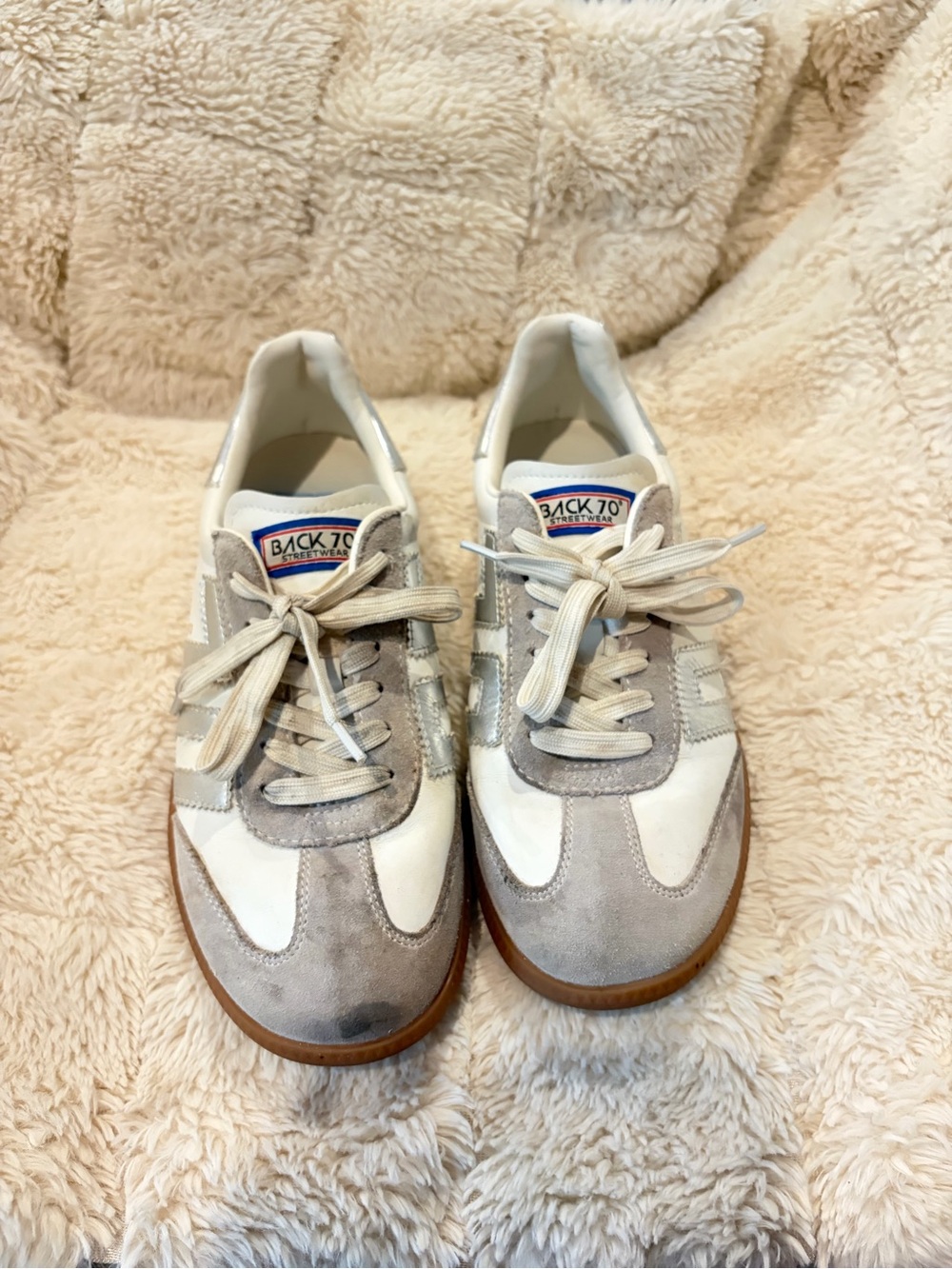 BACK 70s women’s sneakers! - Picture 3 of 3